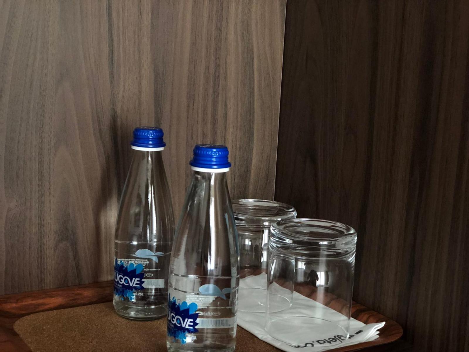 Qama Hotel Pristina Exteriör bild